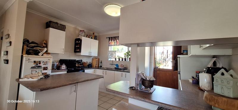 3 Bedroom Property for Sale in Fraaiuitsig Western Cape